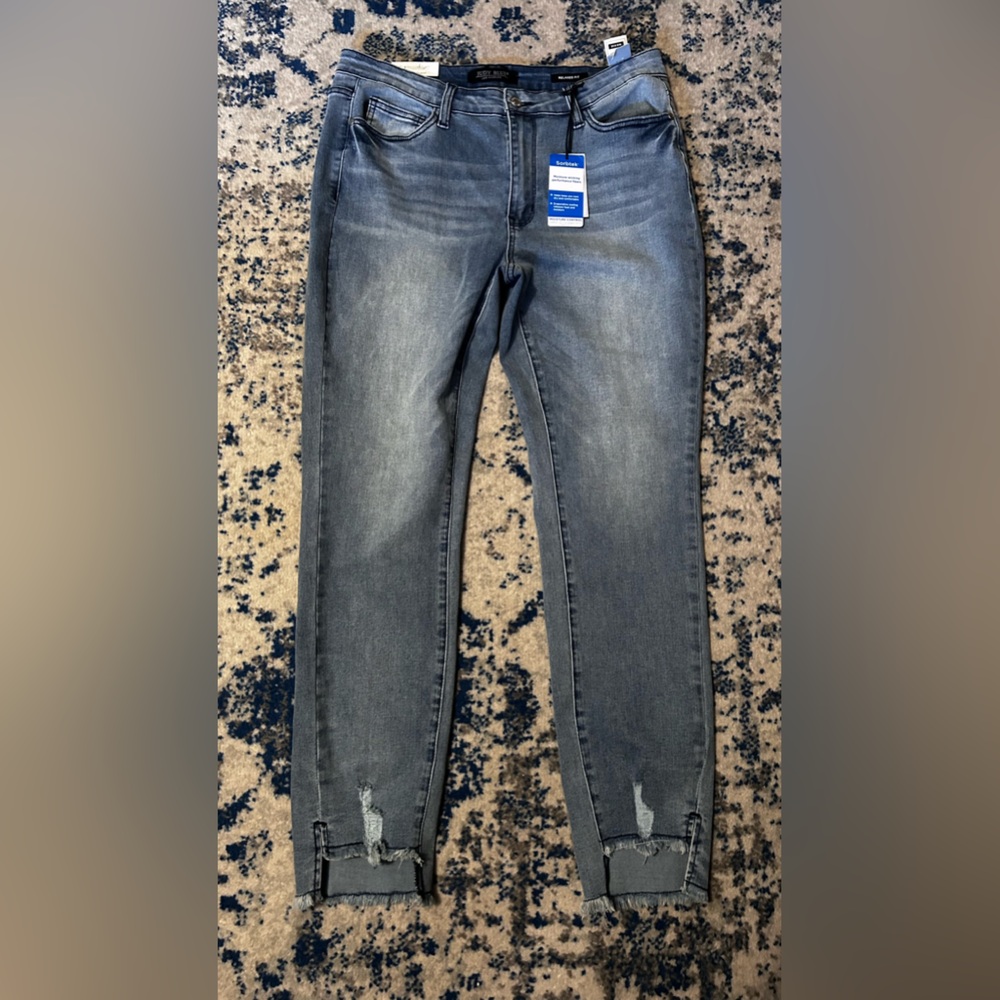 Judy Blue brand new with tags jeans 14/31 size